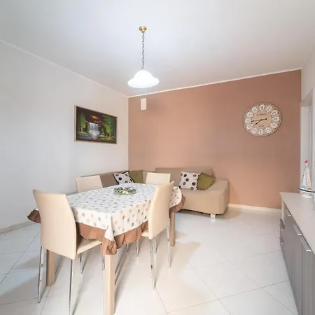 Miros Apartment *